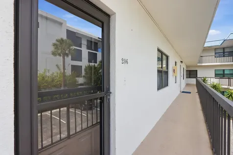 220 Lake Drive Palm Beach Shores FL 33404