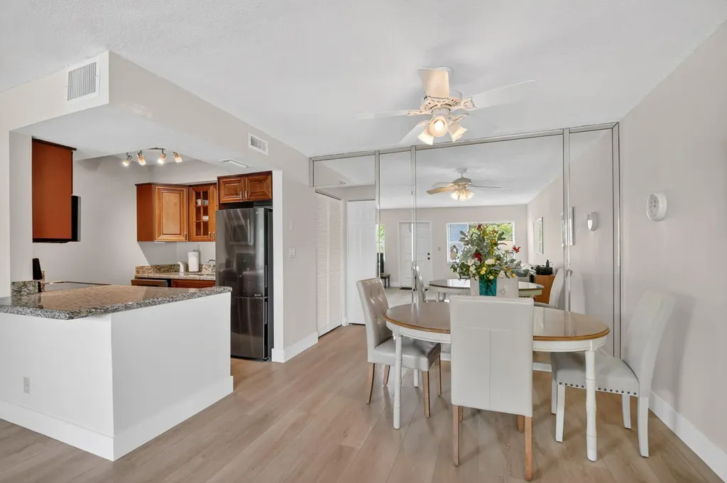 5520 N Ocean Boulevard N Ocean Ridge FL 33435