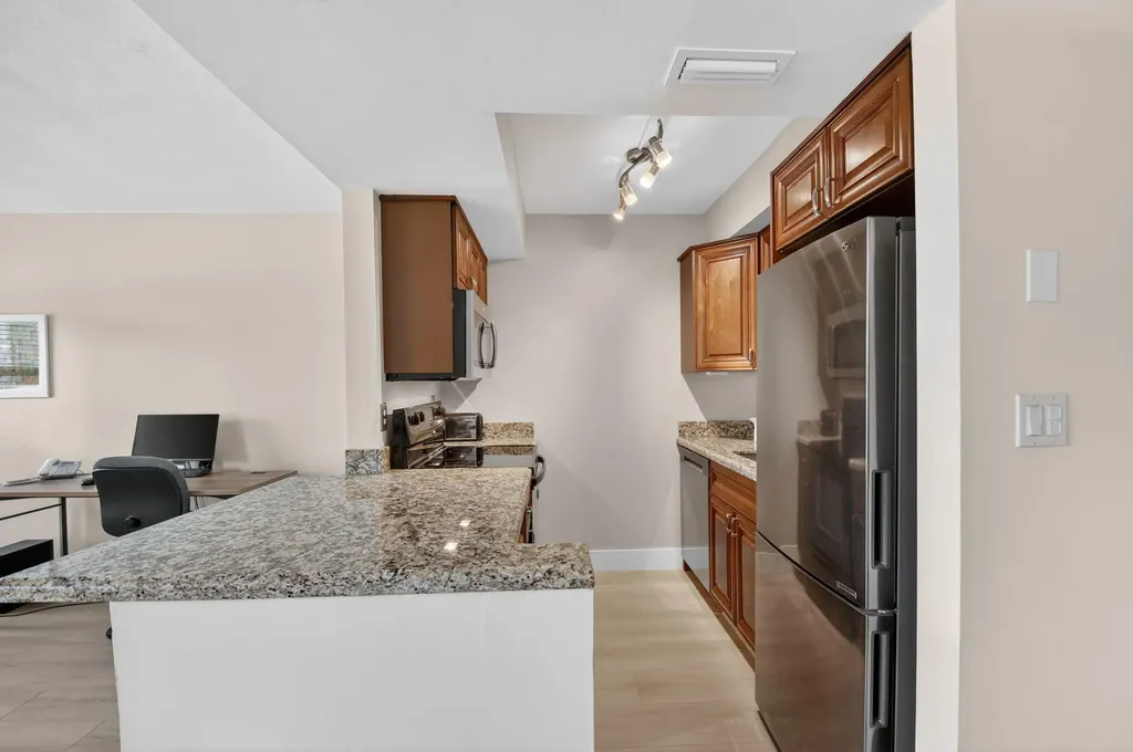 5520 N Ocean Boulevard N Ocean Ridge FL 33435