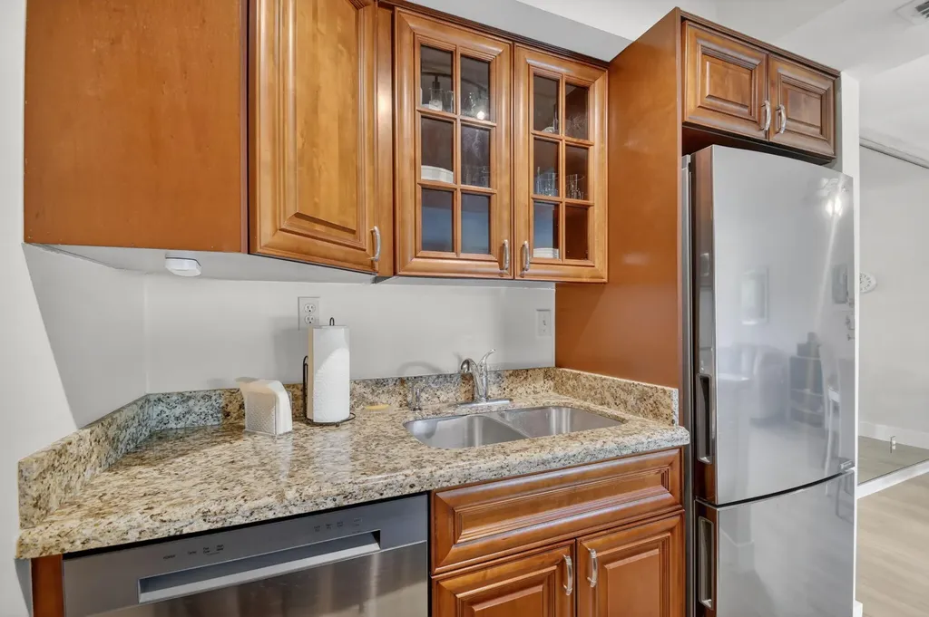 5520 N Ocean Boulevard N Ocean Ridge FL 33435