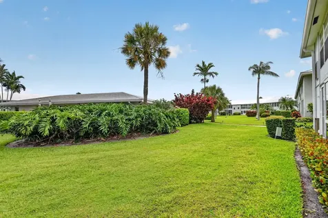 5520 N Ocean Boulevard N Ocean Ridge FL 33435