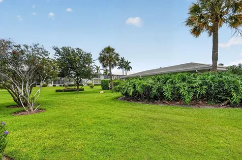 5520 N Ocean Boulevard N Ocean Ridge FL 33435