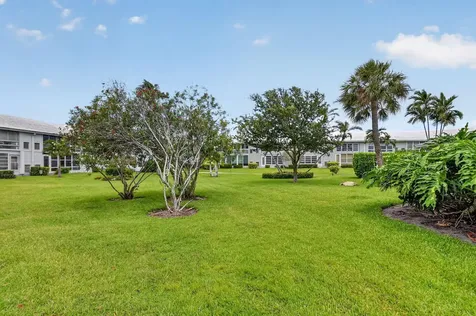 5520 N Ocean Boulevard N Ocean Ridge FL 33435