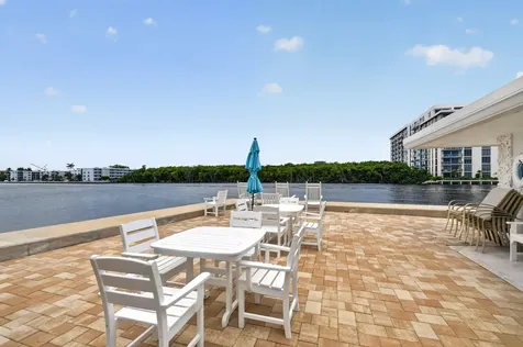 5520 N Ocean Boulevard N Ocean Ridge FL 33435
