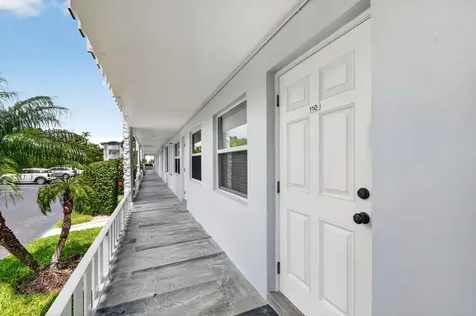 5520 N Ocean Boulevard N Ocean Ridge FL 33435