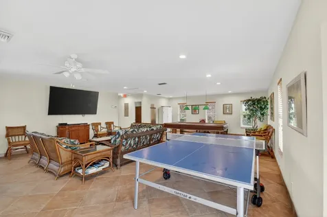 5520 N Ocean Boulevard N Ocean Ridge FL 33435