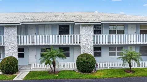 5520 N Ocean Boulevard N Ocean Ridge FL 33435