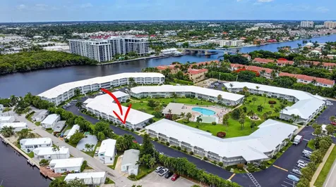 5520 N Ocean Boulevard N Ocean Ridge FL 33435