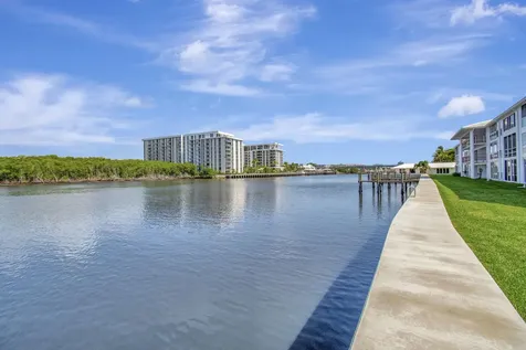 5520 N Ocean Boulevard N Ocean Ridge FL 33435
