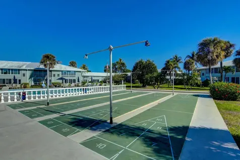 5520 N Ocean Boulevard N Ocean Ridge FL 33435