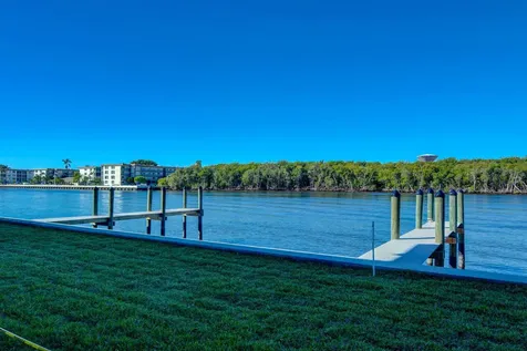 5520 N Ocean Boulevard N Ocean Ridge FL 33435