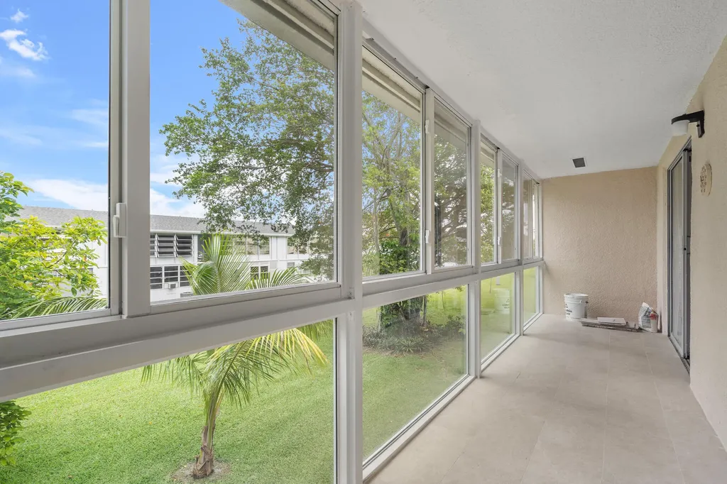 168 Farnham Deerfield Beach FL 33442
