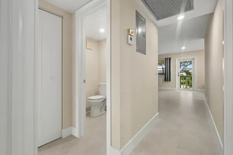 168 Farnham Deerfield Beach FL 33442