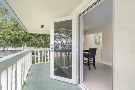 168 Farnham Deerfield Beach FL 33442