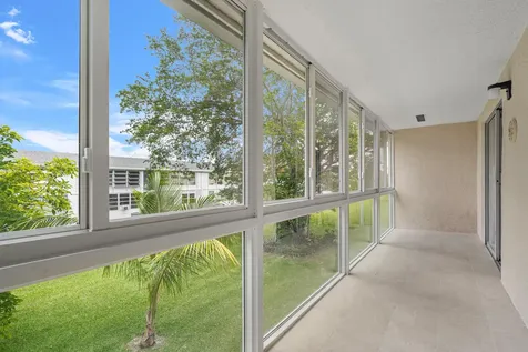 168 Farnham Deerfield Beach FL 33442