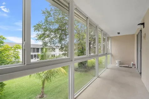 168 Farnham Deerfield Beach FL 33442