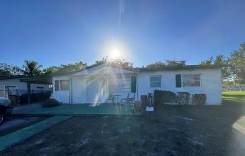 1041 SW 4th Terrace Deerfield Beach FL 33441