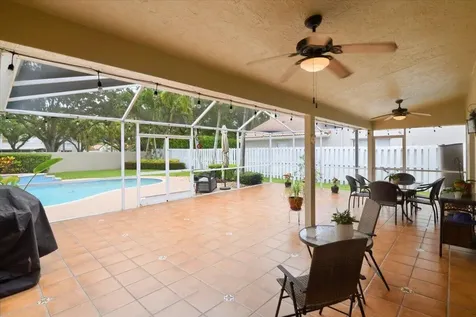 13149 NW 11th Place Sunrise FL 33323