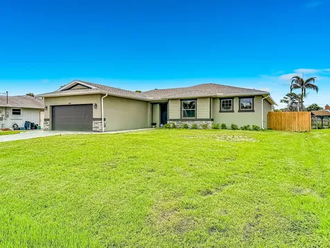 6006 Cassia Drive Fort Pierce FL 34982