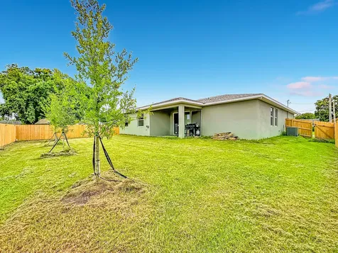 6006 Cassia Drive Fort Pierce FL 34982