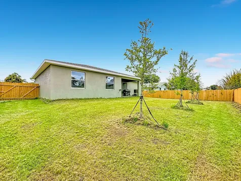 6006 Cassia Drive Fort Pierce FL 34982
