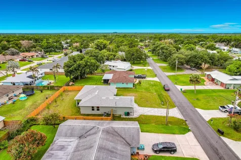6006 Cassia Drive Fort Pierce FL 34982