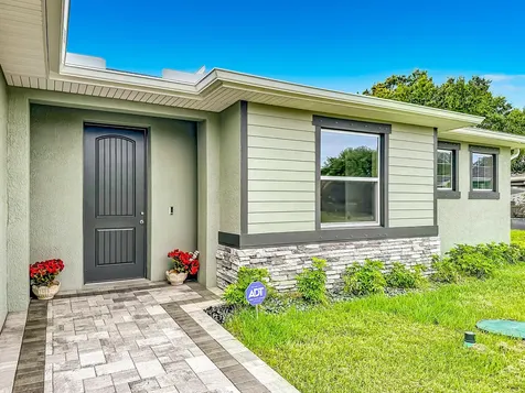 6006 Cassia Drive Fort Pierce FL 34982