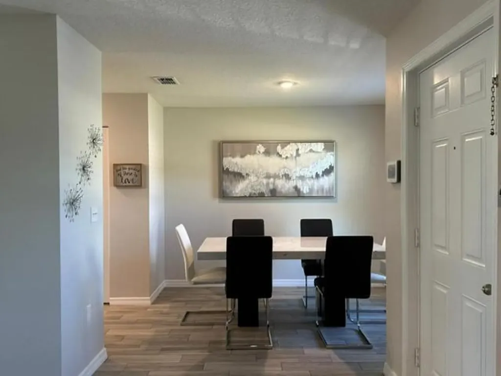 574 NW Archer Avenue Port St Lucie FL 34983