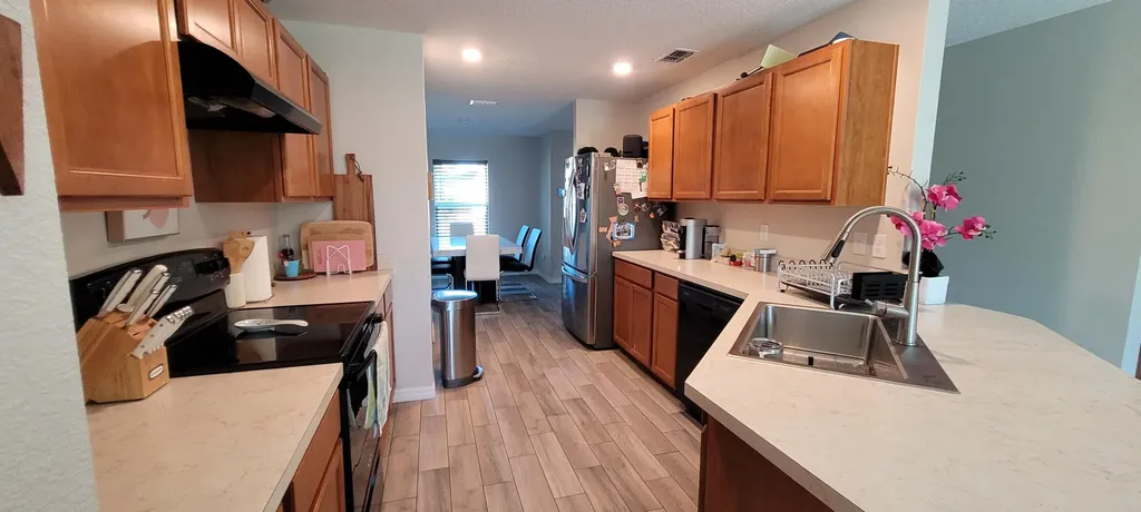 574 NW Archer Avenue Port St Lucie FL 34983