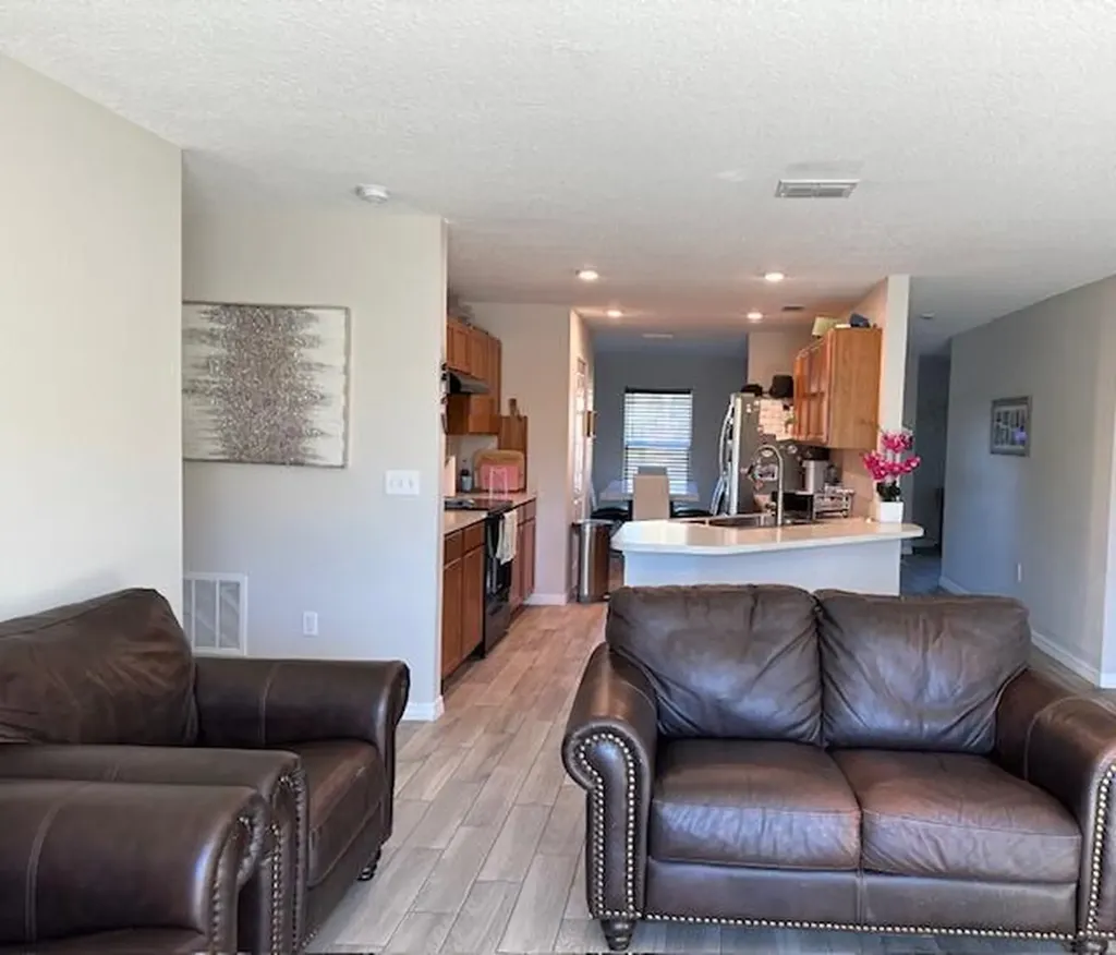 574 NW Archer Avenue Port St Lucie FL 34983
