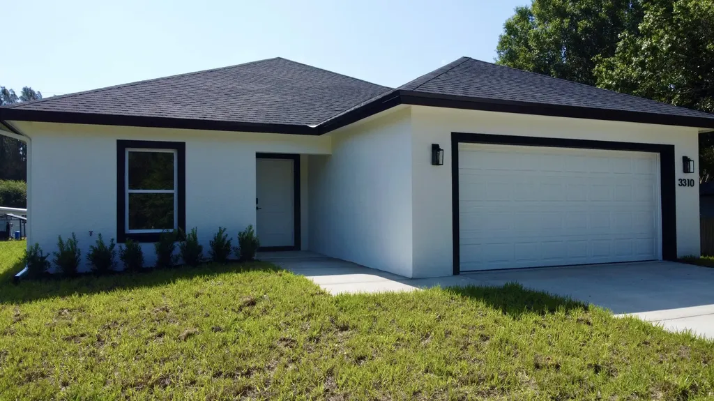 3310 NW 22nd Avenue Okeechobee FL 34972