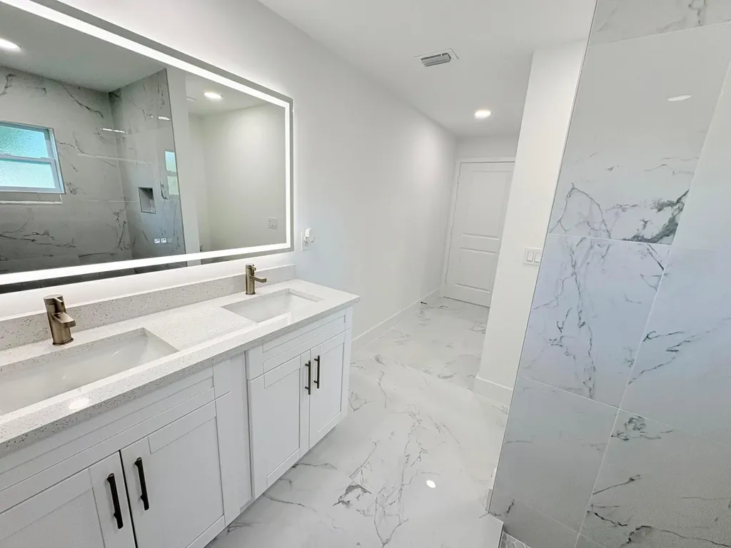 3310 NW 22nd Avenue Okeechobee FL 34972