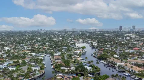 160 Cypress Club Drive Pompano Beach FL 33060