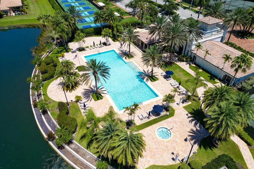 145 SE Bella Strano Port St Lucie FL 34984