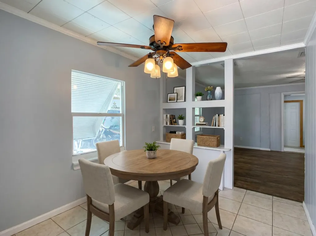 915 N E Street Lake Worth Beach FL 33460