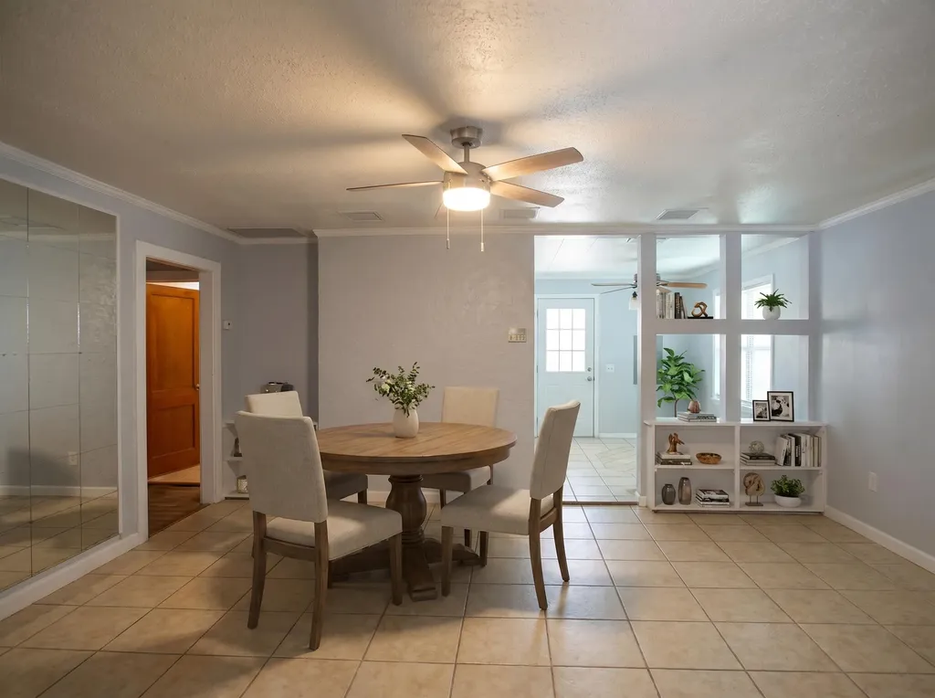 915 N E Street Lake Worth Beach FL 33460