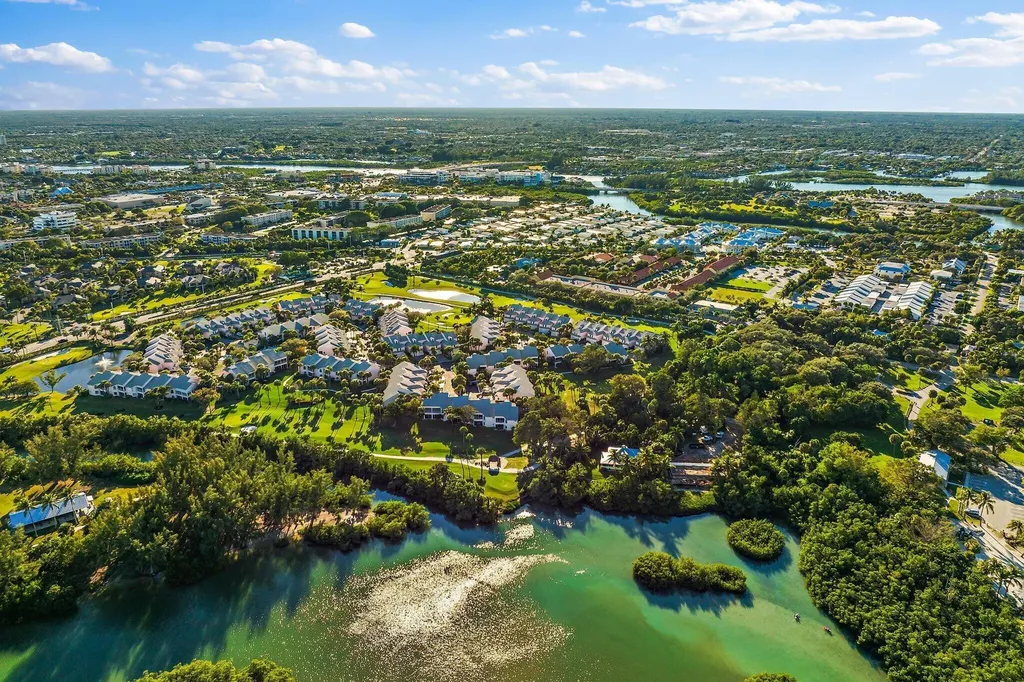 2604 N Fairway Drive Drive N Jupiter FL 33477