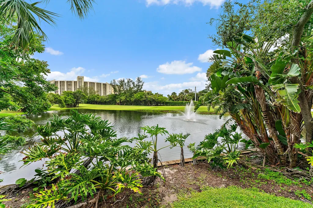 2604 N Fairway Drive Drive N Jupiter FL 33477
