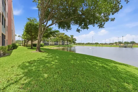 7765 Yardley Drive Tamarac FL 33321