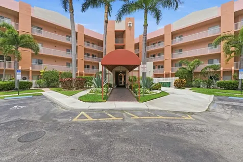 7765 Yardley Drive Tamarac FL 33321