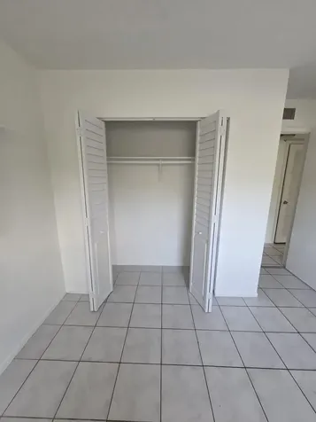 1401 NE 17th Court Fort Lauderdale FL 33305