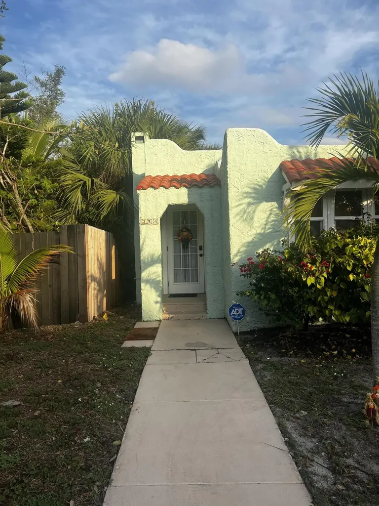 314 S L Street Lake Worth Beach FL 33460
