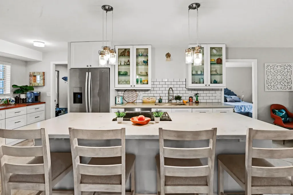6400 NW 2nd Avenue Boca Raton FL 33487