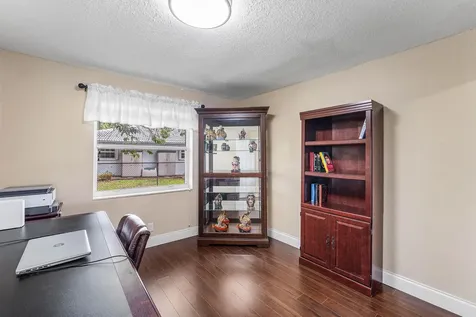 4025 NW 105th Avenue Coral Springs FL 33065