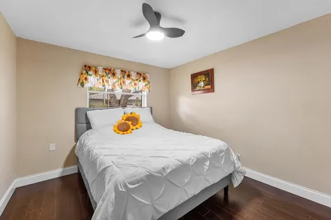4025 NW 105th Avenue Coral Springs FL 33065
