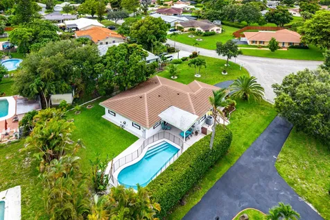 4025 NW 105th Avenue Coral Springs FL 33065