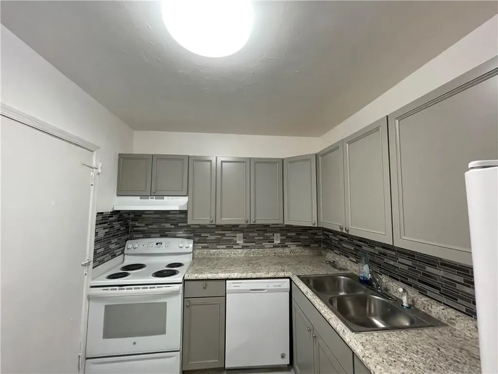 2180 NE 67th Street Fort Lauderdale FL 33308