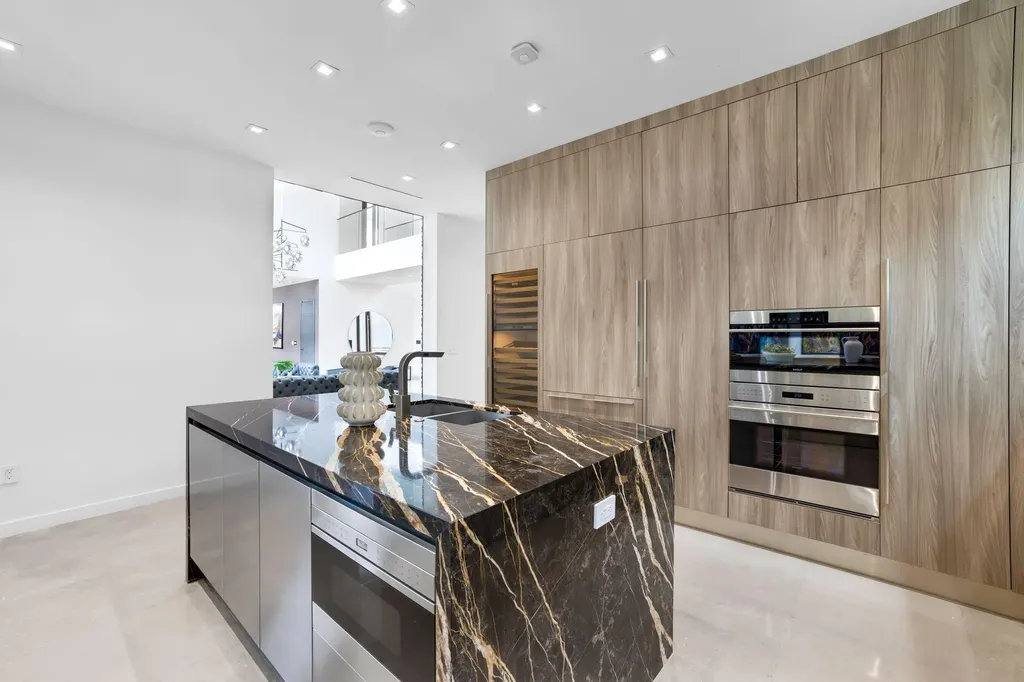 3462 NE 171st Street North Miami Beach FL 33160