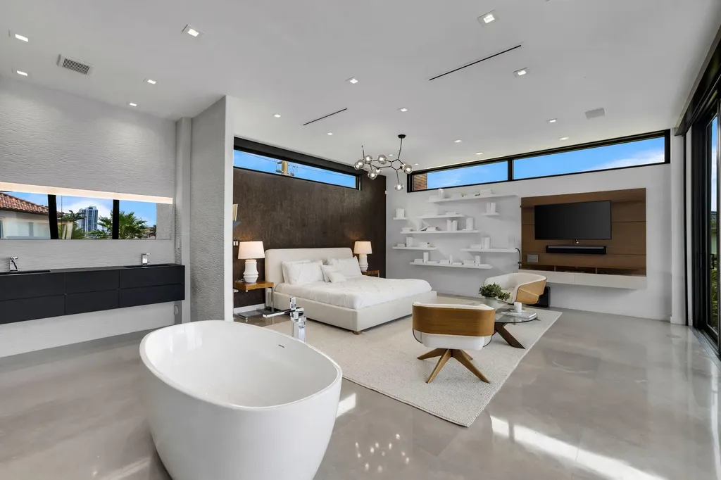 3462 NE 171st Street North Miami Beach FL 33160