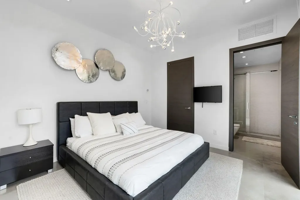 3462 NE 171st Street North Miami Beach FL 33160